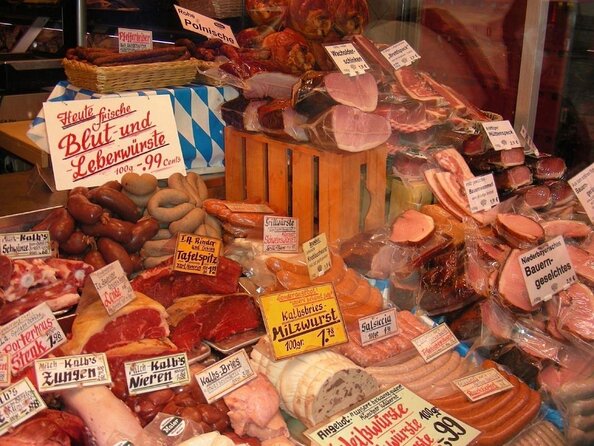 Classic Bites and Culinary Trends Neighborhood Food Tour in Berlin - The Berlin food tour in four quick points