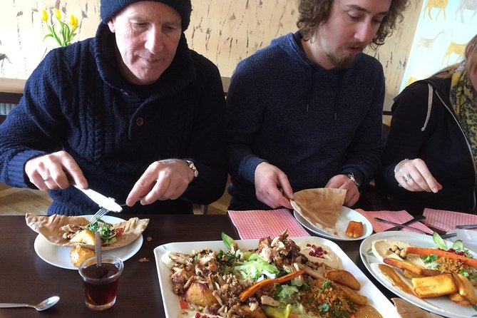 Classic Bites and Culinary Trends Neighborhood Food Tour in Berlin - Prenzlauer Berg’s savory fusion and Berlin beer