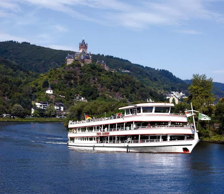 Cochem: Panorama-Schiff-Tour 1 Stunde bis Ernst und zurück - Finding your place on the Treis-Karden