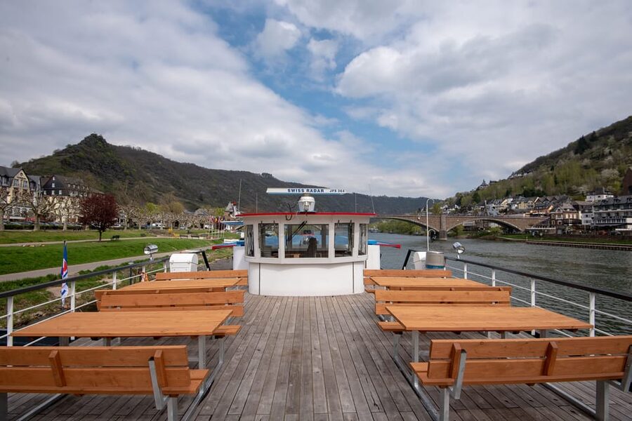 Cochem: Panoramic Cruise on the Moselle River - Food, wine, and drinks onboard