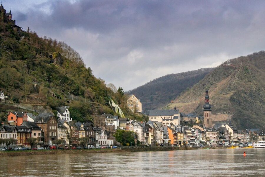 Cochem: Private Guided Walking Tour - From the Black Plague to the Metternich family