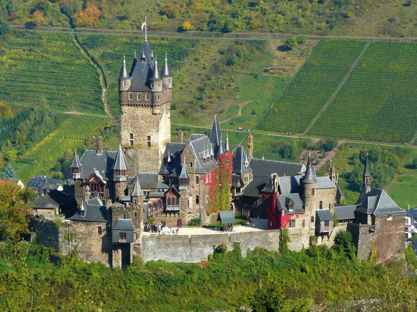 Cochem: Private Guided Walking Tour - Meeting at Endertplatz and getting oriented