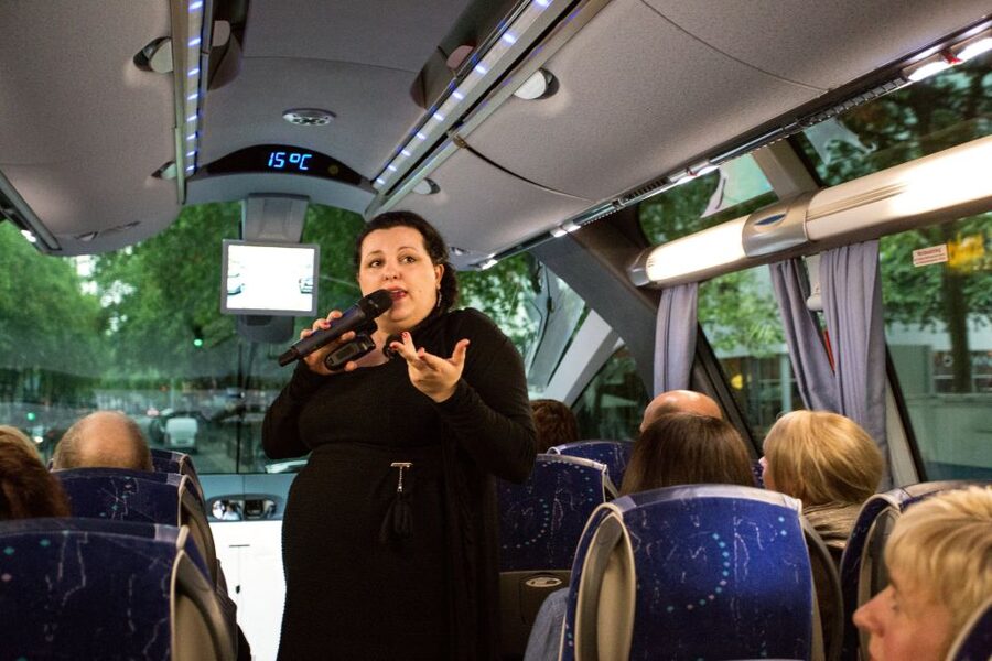 Cologne: 1.5-Hour Comedy Bus Tour - A Moving Comedy Stage in Cologne