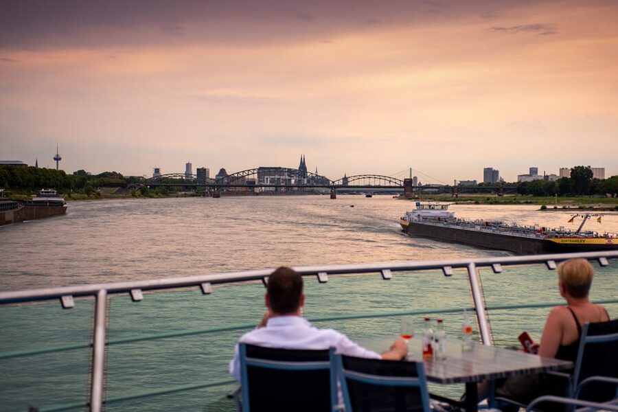Cologne: 2-Hour Evening Cruise on the Rhine River - What this Cologne cruise is really like