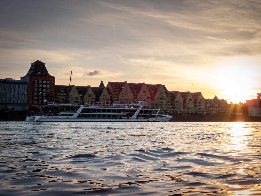 Cologne: 2-Hour Evening Cruise on the Rhine River - Drinks, snacks, and the onboard bars