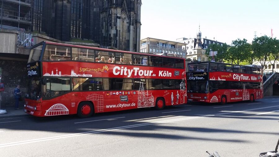 Cologne: 24h Hop-On Hop-Off Sightseeing Bus Ticket - KölnTriangle and the eastern Rhine side