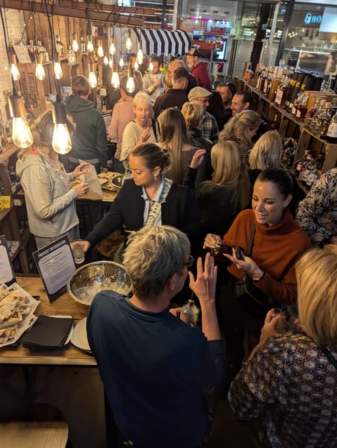 Cologne: Black wine tasting with secret station – Haus der Manufakturen - The first four stations: wine, flavor, and small bites