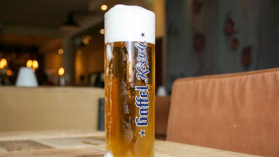 Cologne: brewhouse tour with kölsch tasting - Learning why Kölsch matters in Cologne