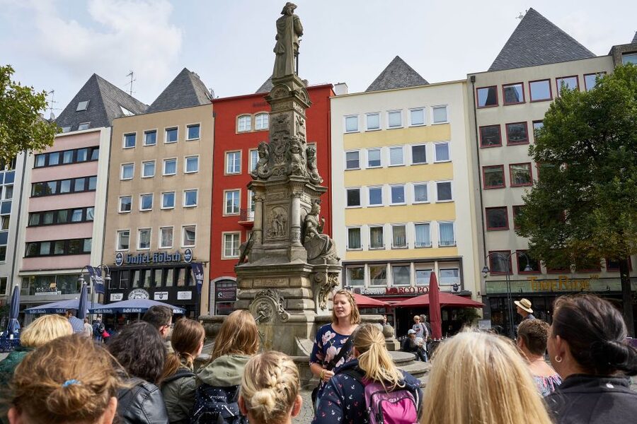 Cologne Cathedral and Old Town Tour with 1 Kölsch - Starting beneath Cologne Cathedral