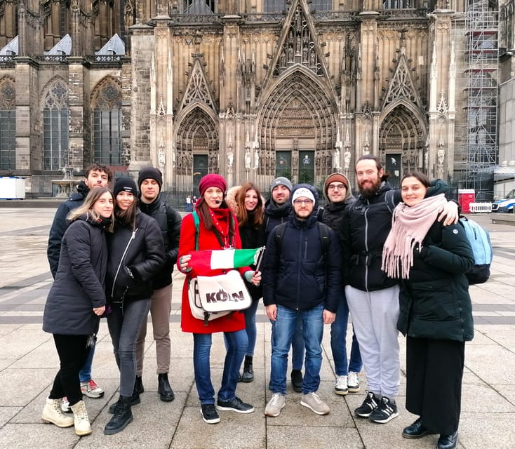 Cologne classic walking tour - Walking through medieval squares and alleys