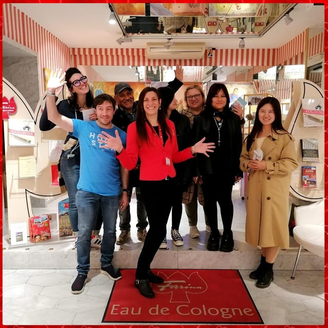 Cologne classic walking tour - Fischmarkt, the Rhine, and colorful houses