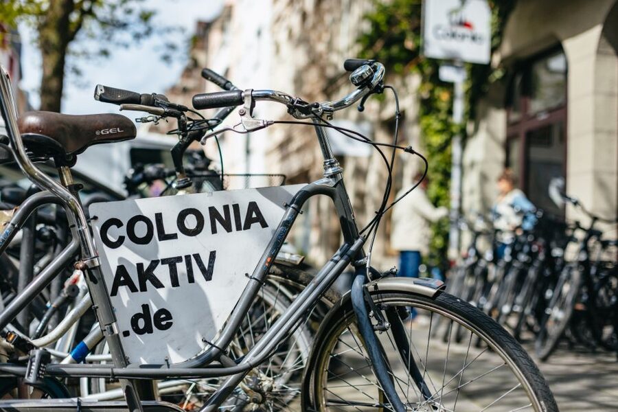 Cologne: Ehrenfeld Street Art Bike Tour - Unexpected pieces and the 20-minute café pause