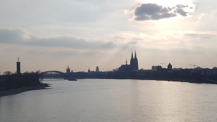 Cologne: Guided E-Bike Panorama Tour - Starting at Eigelstein Torburg