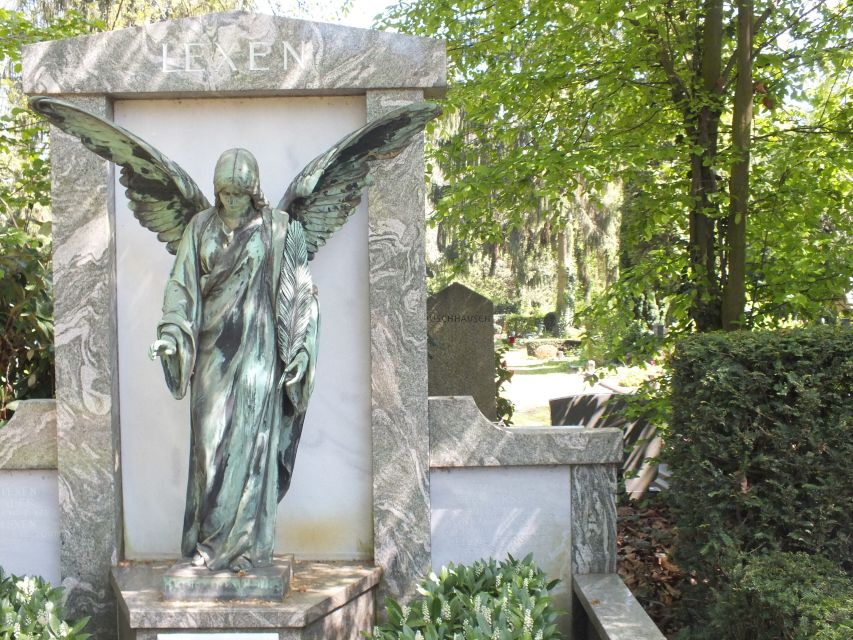 Cologne: Melaten Cemetery Life, Love and Death Tour - Famous tombs and Cologne’s public figures