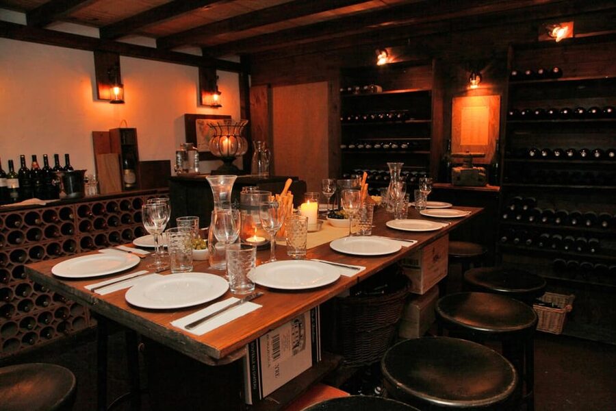 Cologne-Nippes: wine hopping (wine trip) - Why this Cologne-Nippes evening feels different