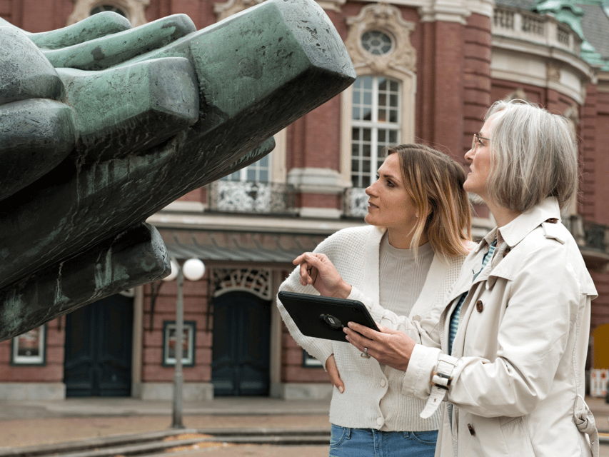 Cologne Old Town: Outdoor Escape Game - Following the route through Cologne Old Town