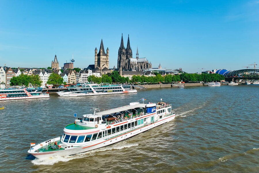 Cologne: Panoramic City Cruise - Who will enjoy this Cologne cruise most
