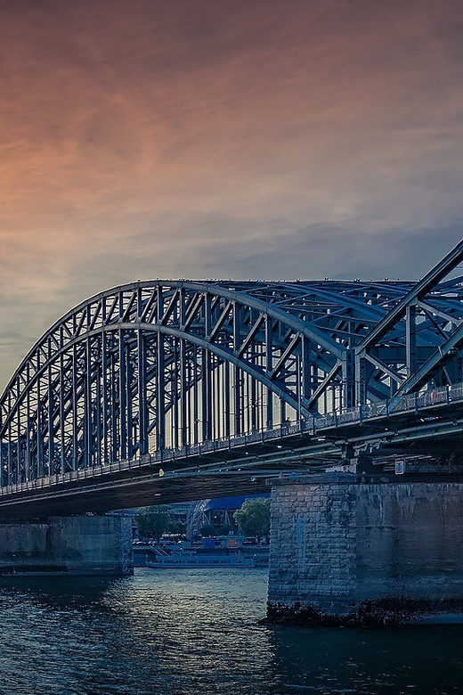 Cologne: Private Tour with a Local - Who will appreciate this Cologne tour