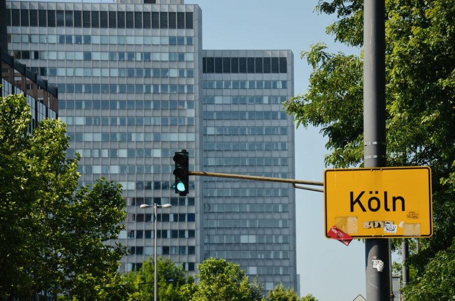 Cologne: Private Walking Tour of City Center - Old Town alleys, breweries, and the fish market