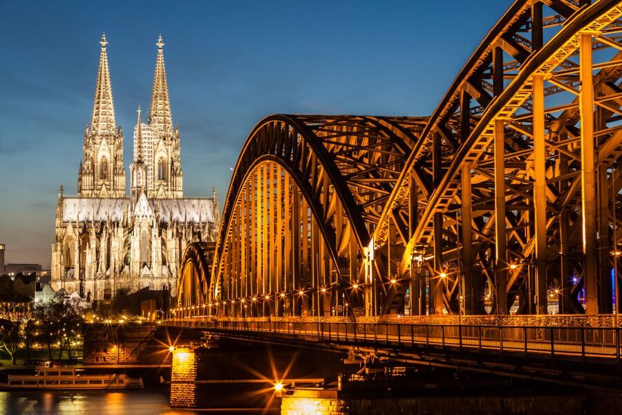 Cologne: Rhine River Cruise with Local Music - Settling into the heated boat
