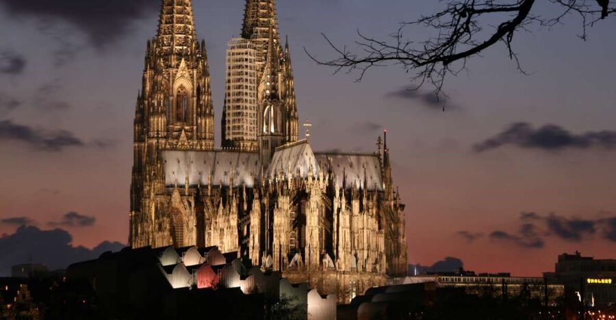 Cologne: Sagen- und Histörchentour in German - Key points at a glance