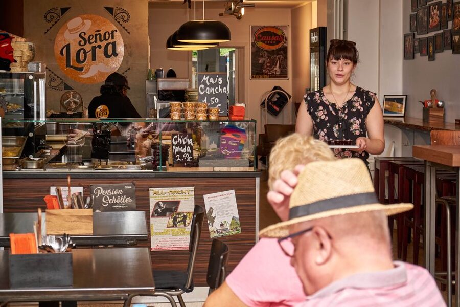 Cologne: Südstadt Guided Foodie Walking Tour - Starting at Chlodwigplatz in Südstadt