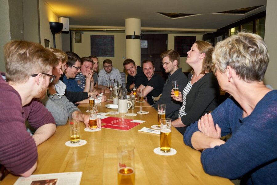 Cologne: Südstadt Guided Foodie Walking Tour - What the $589 group price really means