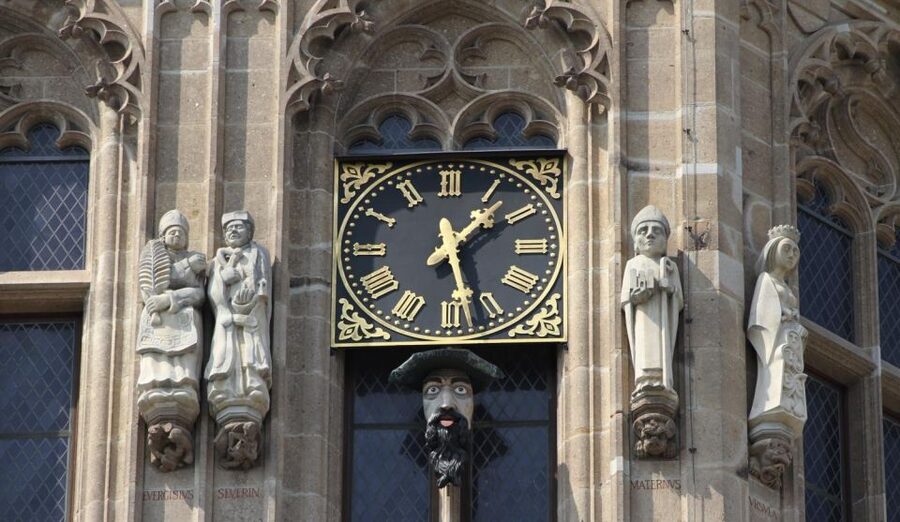 Cologne: The Night Watchman Old Town Walking Tour in German - Resistance, rules, and city authority