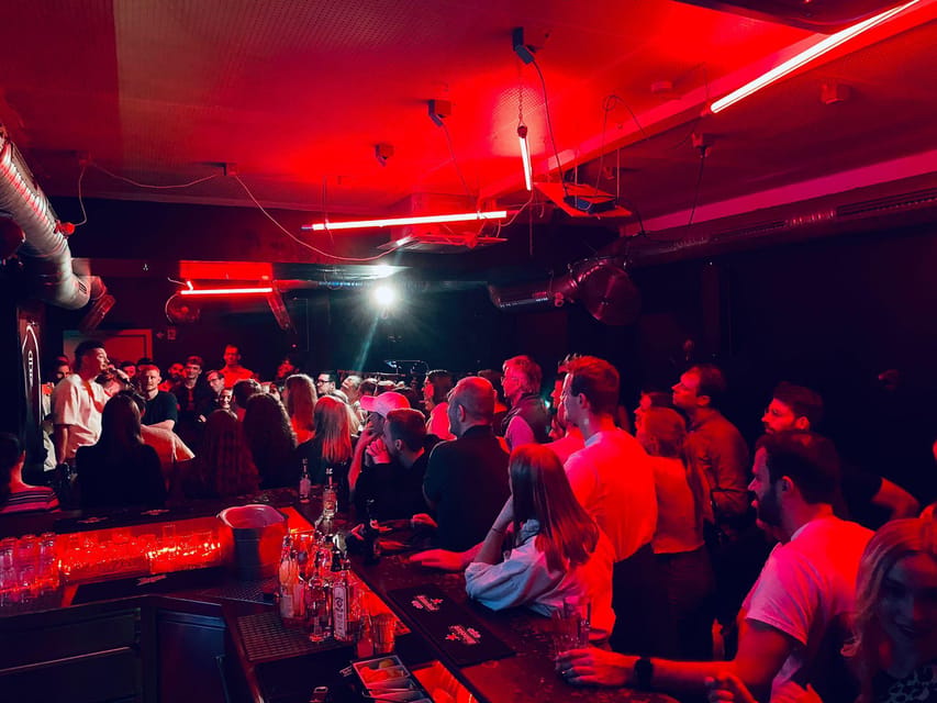 "Comedykills" - das Open Mic im Glockenbachviertel - Finding Beverly Kills near Sendlinger Tor