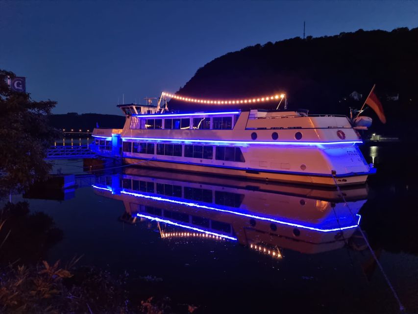 Cruise to the fireworks of Winninger vinefestival - Why this Moselle evening cruise is different