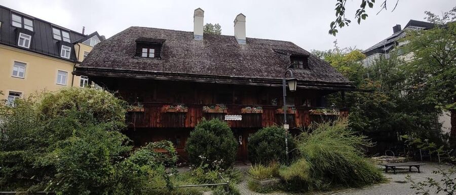 Culinary Haidhausen - The Food Tour - Starting at Orleansplatz, with the city close by