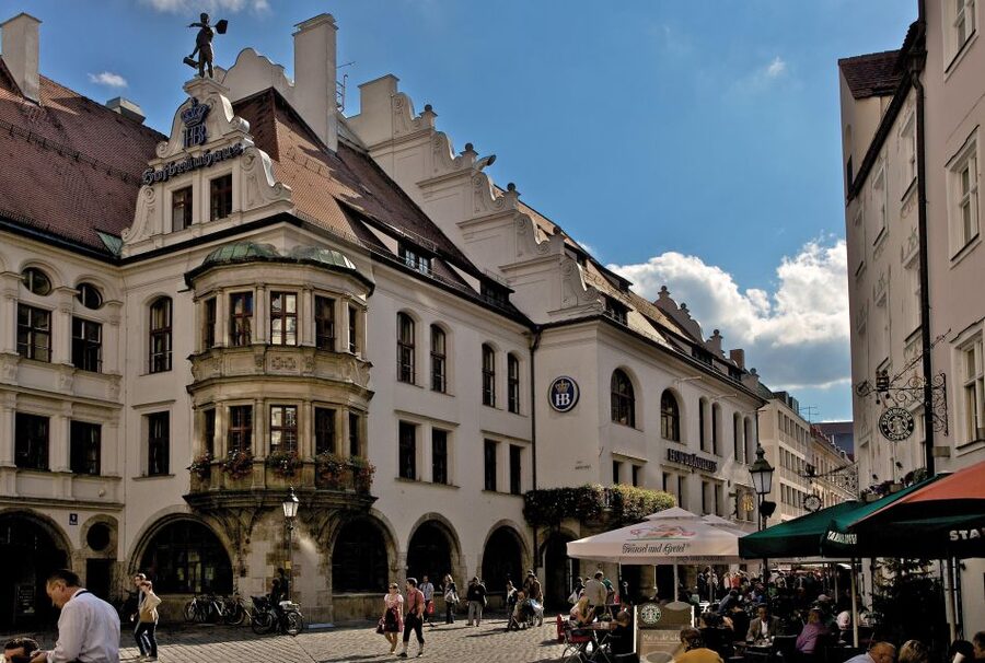 Discover Munich 2-Hour Small Group Walking Tour - Final verdict: a smart first step in Munich