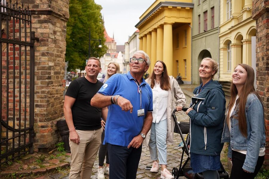 Discover Rostock: A Guided City Tour for Cruise Guests - Key points at a glance