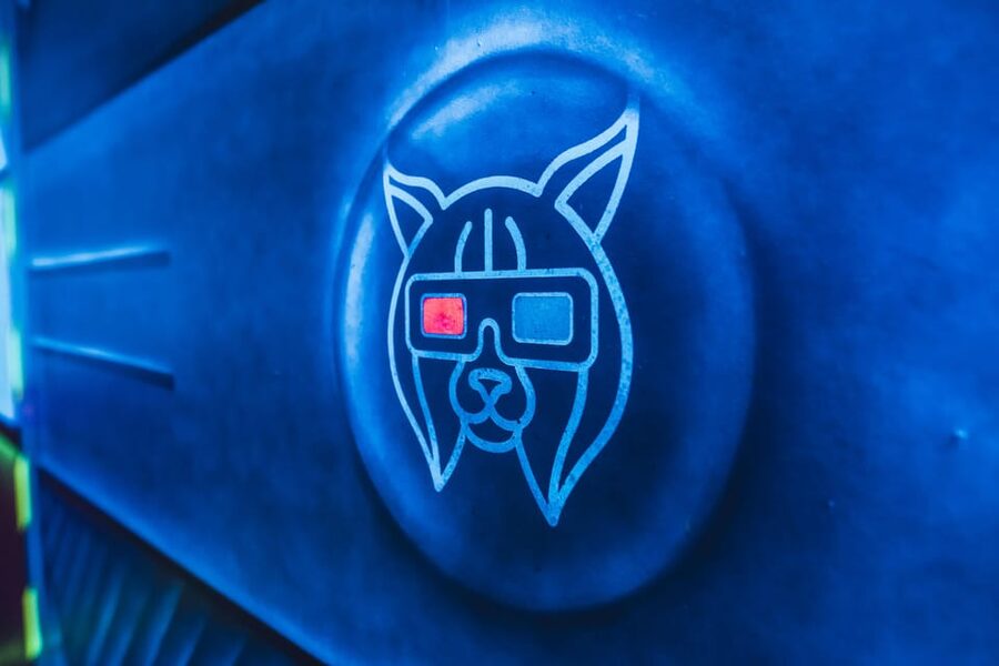 Dresden: 3D black light minigolf in the Barock Eventpark - What BLACKLUXX® in Dresden actually offers