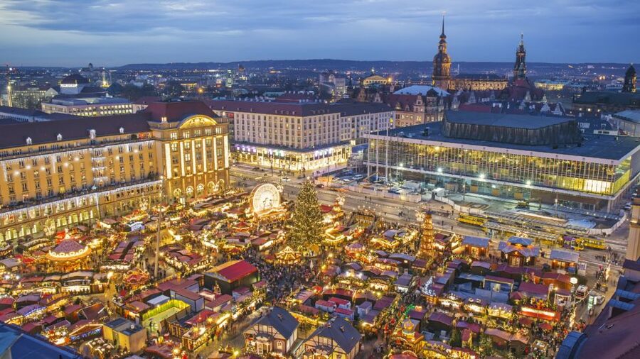 Dresden: Christmas Sightseeing Tour with a 'Pflaumentoffel' - Why this Dresden Christmas tour is different