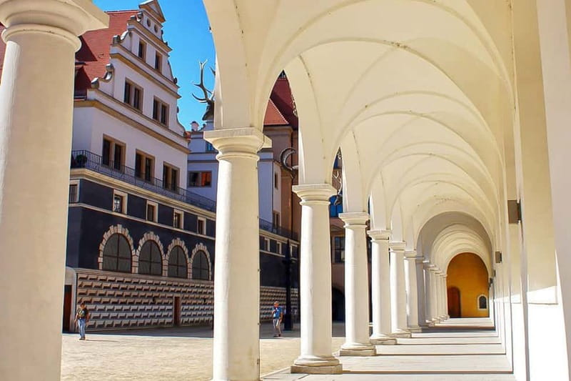 Dresden: City & Semperoper Guided Walking Tour - Inside the Semperoper with a guided visit