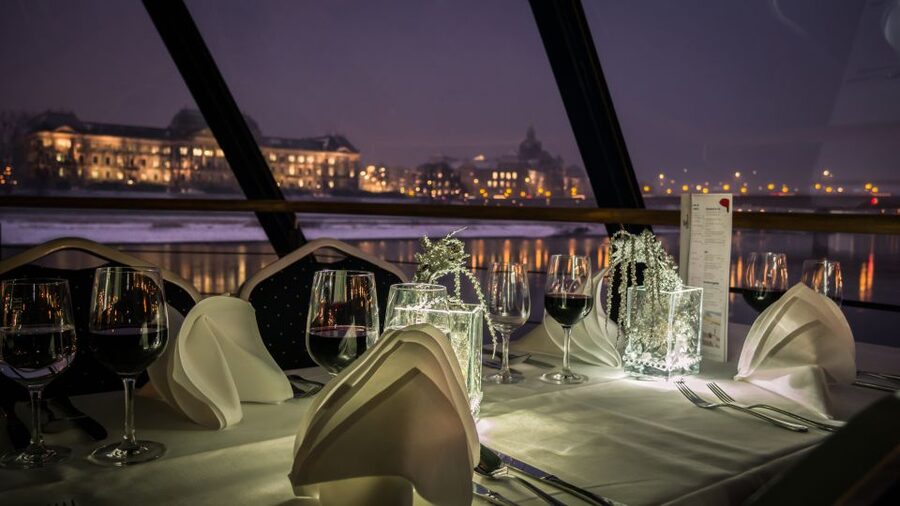 Dresden: Evening River Cruise with Dinner - What the three-hour Dresden cruise is really like