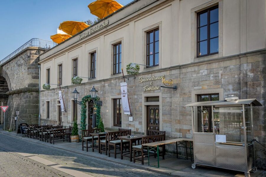 Dresden: Guided Beer Tour of the Historic Old City - Mathilda, the Guide, and the German-Only Format