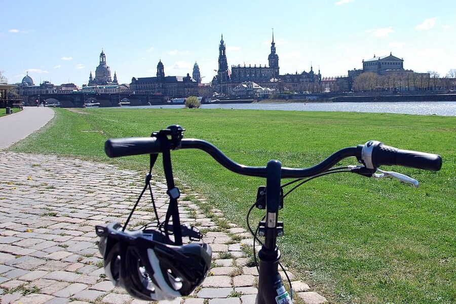 Dresden: Guided City Tour by Bike - Key points to know before you book