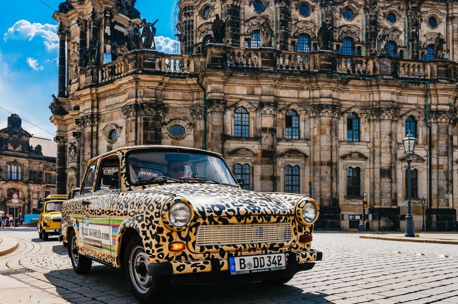 Dresden: Guided Sightseeing Tour in Classic Trabi Car - Starting at TrabiWorld With a Short Technical Lesson