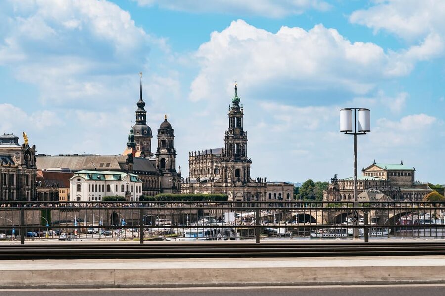Dresden: Guided Sightseeing Tour in Classic Trabi Car - Transparent Factory and the German Hygiene Museum