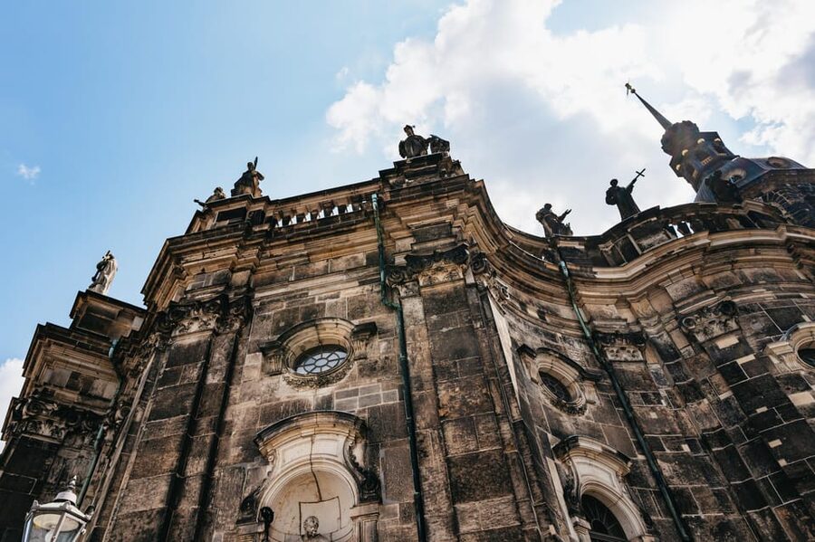 Dresden: Guided Sightseeing Tour in Classic Trabi Car - Frauenkirche, Zwinger, and Semperoper