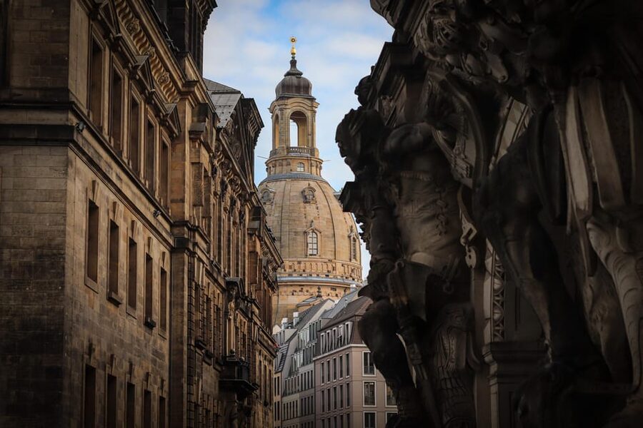 Dresden: Guided Tour with Beer Tasting - CAMONDAS Schokoladenmuseum and the chocolate beer surprise