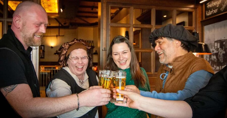 Dresden: Guided Tour with Beer Tasting - Starting below the QF Passage at Dresden Information