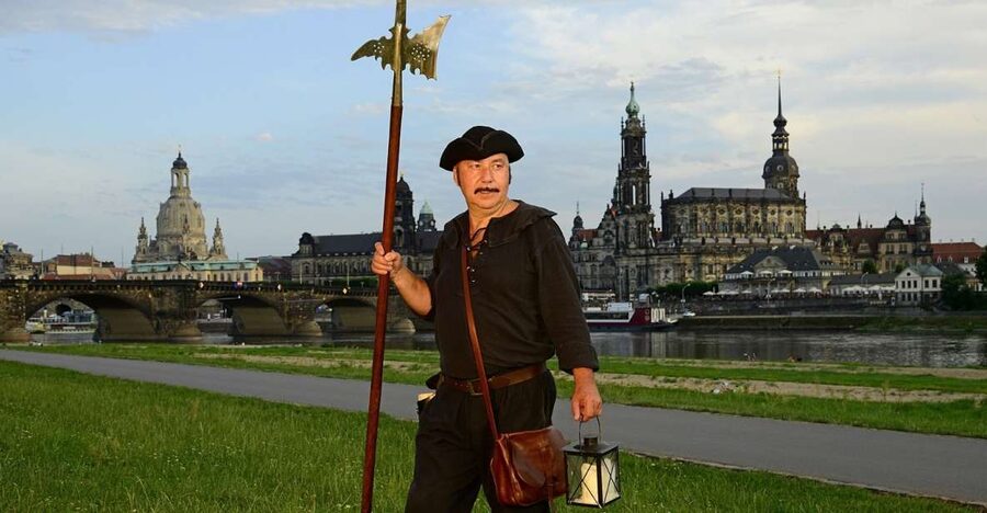 Dresden: Night Watchman Tour Through The Old Town - The Zwinger: a grand opening scene