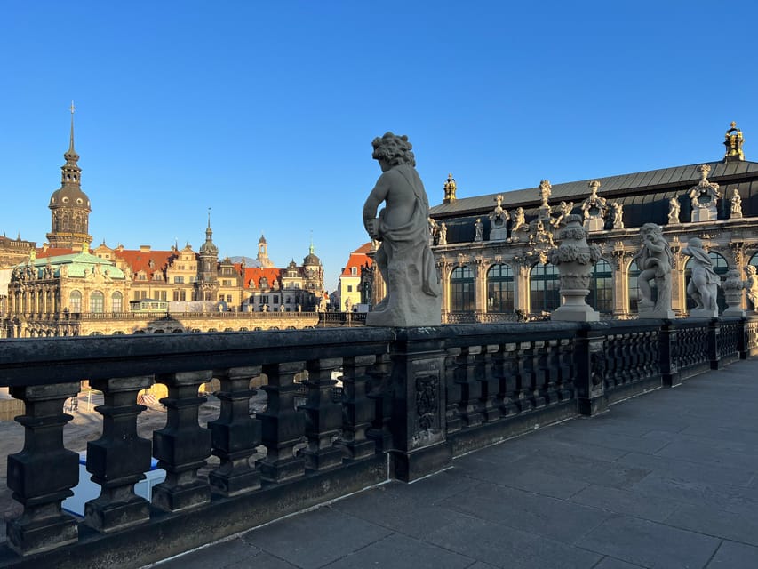 Dresden Old Town - Guided Walking Tour in English - How the guides shape the experience