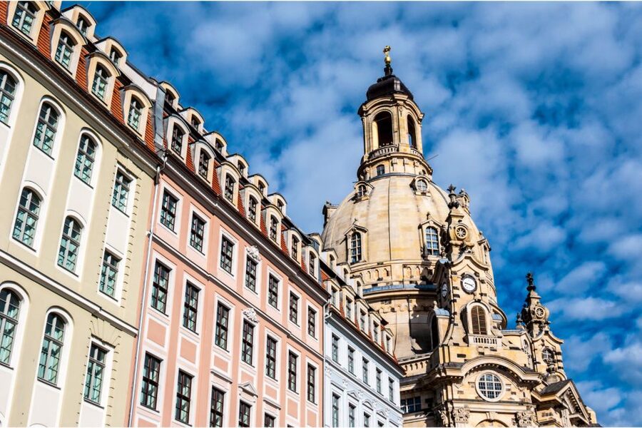Dresden: Old Town Self-Guided Scavenger Hunt Tour - The Academy of Fine Arts and the New Synagogue