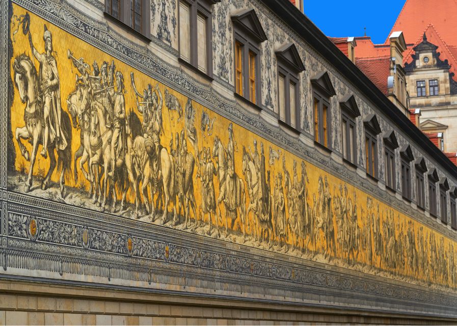 Dresden: Old Town Self-Guided Scavenger Hunt Tour - Dresden Castle and the Zwinger