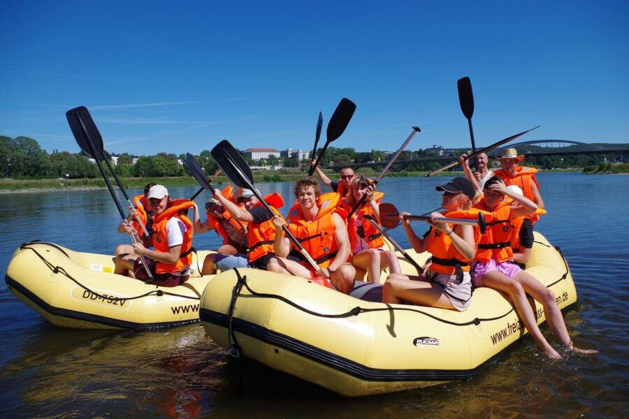 Dresden: Private Inflatable Boat Tour with Beer Garden Stop - Altübigau and the route toward Pieschen