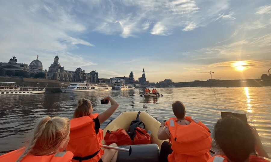 Dresden: Private Inflatable Boat Tour with Beer Garden Stop - Starting at Körnerplatz and Körnergarten